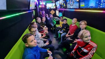 gamingbus,16players,bestgamingbus,streetsidegaming,streetside,parties